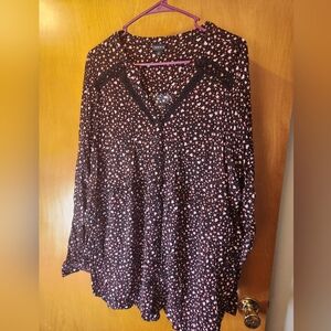 Torrid Tunic Red and Black Relaxed Buttoned Blouse Start And Hearts